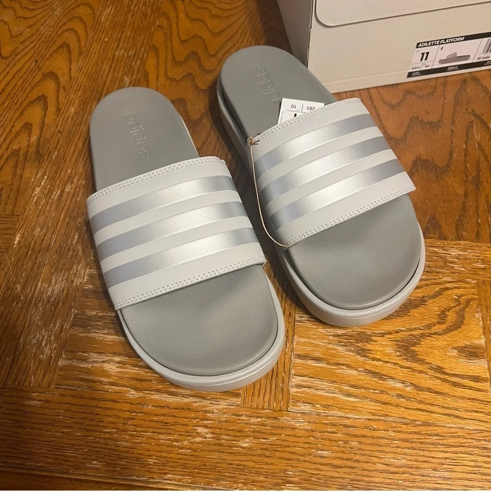 NEW Adidas Women's Adilette Platform Slide Sandals in Gray Silver Sz 11